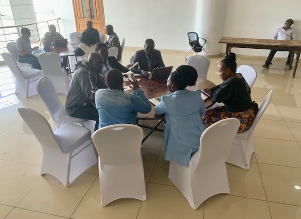 Participants from African region are working on a group project